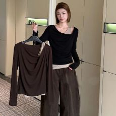 批发260克人棉 真两件 韩系秋季新款宽松时尚假两件<b class='q'>露肩</b>长袖针织衫女
