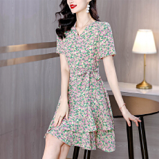 批发实拍 女装2026夏装新款名媛<b class='q'>风</b>气质碎花显瘦遮肚雪纺连衣裙