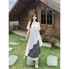 批发实拍时尚穿搭高级感大方得体设计蕾丝衫+黑白格半身裙大码<b class='q'>套装</b>