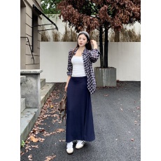 批发实拍新款修身显瘦吊带衫+格子宽松长袖衬衫+时尚半身裙大码套装