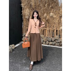 批发实拍大码韩系撞色木耳边设计感长袖V领针织开衫+高腰百褶半身长裙