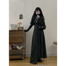 批发实拍2025秋<b class='q'>冬</b>新款毛衣针织丝巾斗篷+上衣+半身长裙设计感大码套装