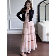 批发实拍新款<b class='q'>修身</b>显瘦吊带衫+针织长袖开衫+时尚蕾丝半身裙大码套装