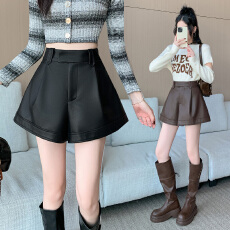 批发大码设计感pu皮<b class='q'>短裤</b>女秋冬新款胖mm阔腿裤高腰外穿a字直筒靴裤