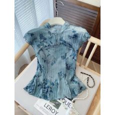 批发春季独特漂亮国风<b class='q'>旗袍</b>上衣新中式2026新款时尚一字扣印花短袖衬衫