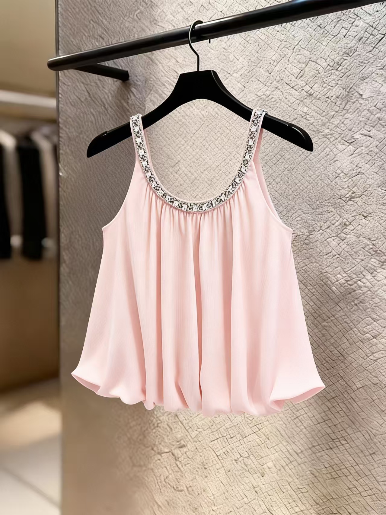 패션 무거운 작업 다이아몬드 세팅 조용한 럭셔리 바람 한 마디 진자 펌프 Pleat u 칼라 슬립 맨위 여성 천 골드 센스 퍼프 캐미솔