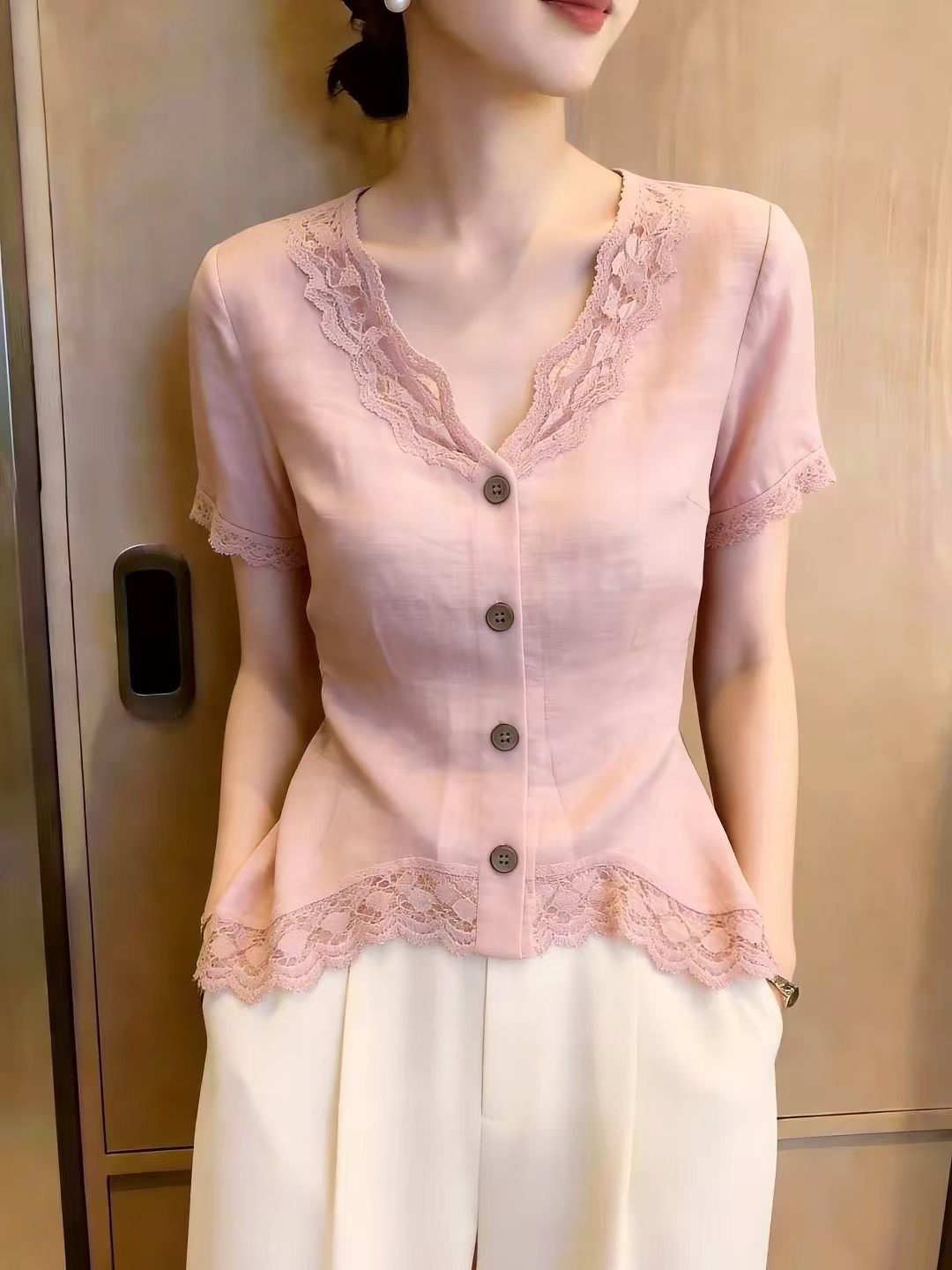 RY7678# 韩系通勤风短袖上衣女2026年秋季新款蕾丝纽扣收腰时尚设计...