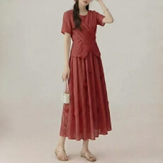 批发2026夏季新款休闲气质显瘦法式温柔风薄款圆领<b class='q'>上衣</b>收腰半身裙 女