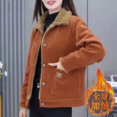 批发中老年妈妈<b class='q'>女装</b>时尚洋气减龄加绒保暖外套宽松显瘦遮肚秋冬新款