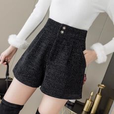 批发小香风亮丝<b class='q'>短裤</b>女春秋季外穿2025新款<b class='q'>高腰</b>显瘦a字阔腿靴裤子