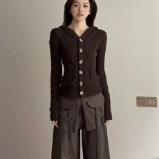 批发复古纽扣绞花棕色毛衣<b class='q'>外套</b>短款<b class='q'>修身</b>显瘦针织开衫v领上衣女秋冬装