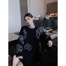 批发山茶花图案小香风圆领毛衣女提花秋冬短款上衣宽松套头显瘦