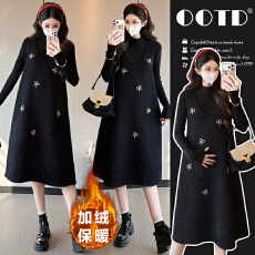 实拍冬季新款加绒加厚显瘦珍珠蝴蝶结减龄孕妇大码连衣裙套装