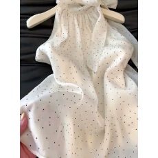 批发波点挂脖上衣女