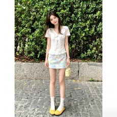 批发V领蝴蝶结泡泡袖衬衫女