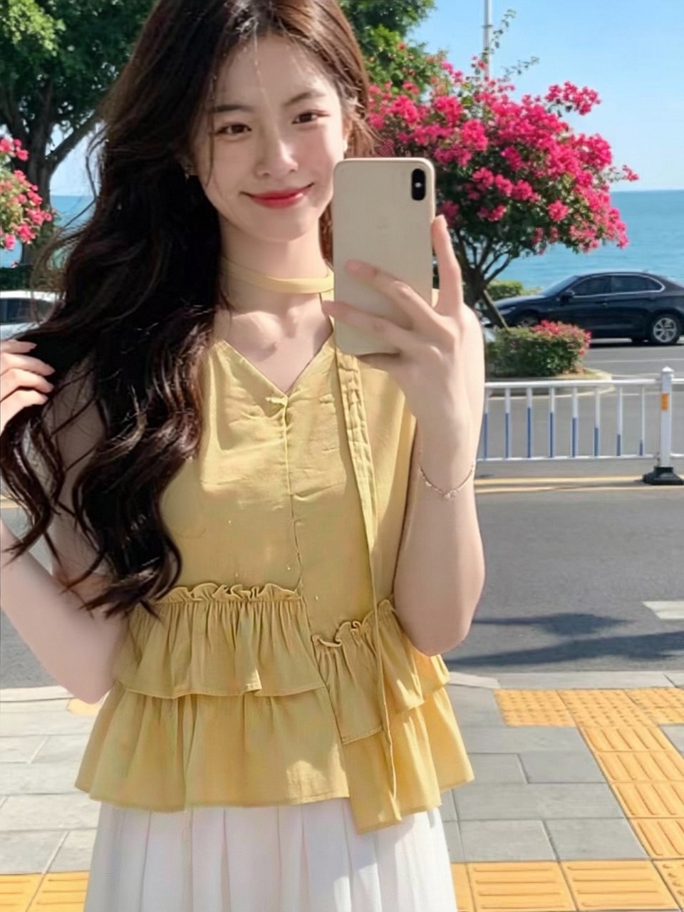황색 프릴 민소매 조끼 셔츠 맨위 여성