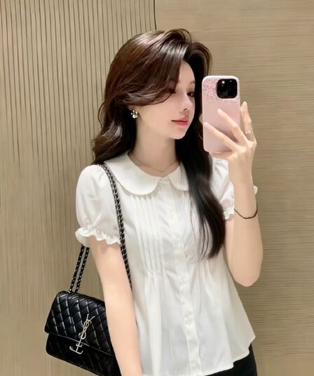 질감 센스 베이비 칼라 화이트 셔츠 맨위