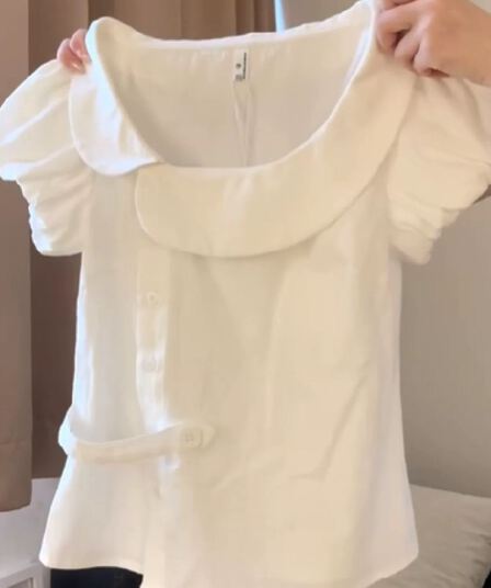 불규칙 베이비 칼라 거품 소매 여성 셔츠
