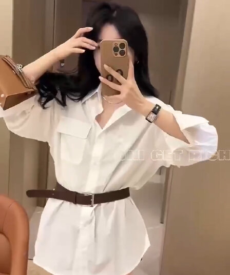 가을 허리 수축 중간 길이 화이트 셔츠