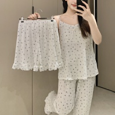 批发实拍~夏季新款碎花吊带短裤长裤<b class='q'>睡衣</b><b class='q'>三件套</b>韩版ins可外穿家居服