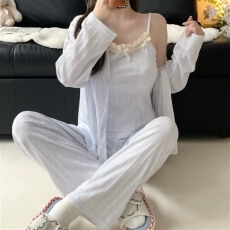 批发实拍~秋冬新款碎花吊带开衫长<b class='q'>裤</b><b class='q'>韩版</b>ins睡衣家居服三件套