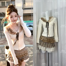 批发Acaine12/30 20:00 95折款糖霜奶豹 环保毛领显瘦针织衫