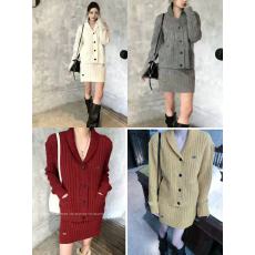 批发韩系复古V领长袖毛衣套装女秋冬休闲设计感宽松慵懒显瘦开衫