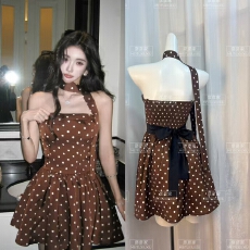 批发Barb Chill2026新品单件复古<b class='q'>波点</b>辣妹抹胸<b class='q'>连衣裙</b>收腰短裙