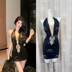 批发牛牛轻熟女法式性感辣妹纯欲气质钉钻<b class='q'>露背</b><b class='q'>连衣裙</b>