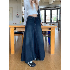 批发复古蓝色水洗毛边牛仔半身裙女<b class='q'>夏</b>季新款不规则慵懒小众A字中长裙