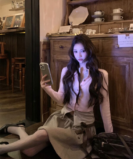 실사 정가 디자인 센스 아메리칸 패치워크 페이크 레이어드 니트 맨위 체크무늬 레이스업 반신 치마 세트