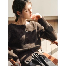 批发法式复古一字领毛衣女秋冬内搭可外穿设计感下摆开叉收腰短款上衣