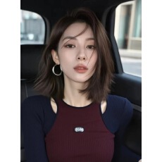 批发2025<b class='q'>冬</b>季小众不撞款上衣超好看法式独特别致撞色拼接针织打底衫女