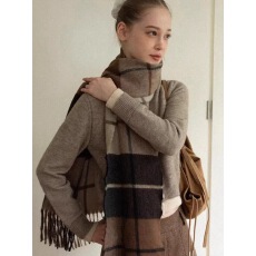 批发慵懒设计感假两件针织<b class='q'>毛衣</b>女2025秋冬新款休闲简约百搭时尚上衣女