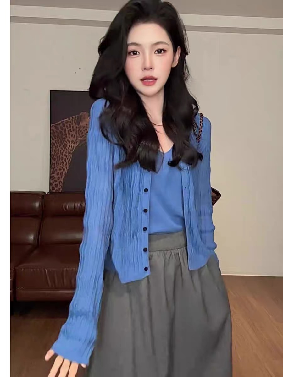 한 부서 파란색 페이크 레이어드 얼음 실크 니트 오픈 가디건 여름 새로운 얇고 가벼운 통기성 자외선 차단 에어컨 셔츠 꽈배기 맨위