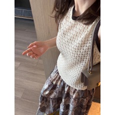批发韩系小资白色镂空针织吊带背心女夏季外穿高级感气质坎肩无袖上衣
