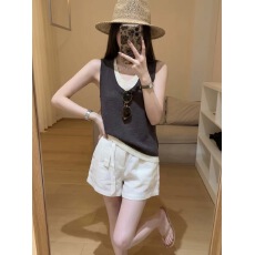 批发老钱风假两件拼接吊带小背心<b class='q'>女</b>白色松紧腰短裤夏日巨好看穿搭套装