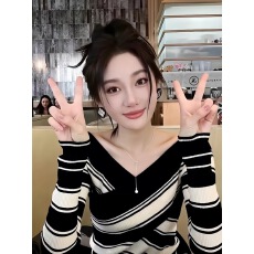 批发黑色条纹修身长袖针织衫慵懒混色毛衣女2026新款巨好看的早秋上衣