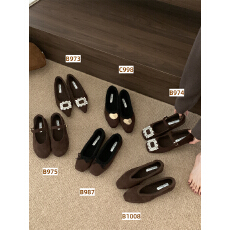 批发尖头加绒毛毛单鞋女2025秋冬新款浅口灯芯绒水钻扣<b class='q'>气质</b>平底棉瓢鞋