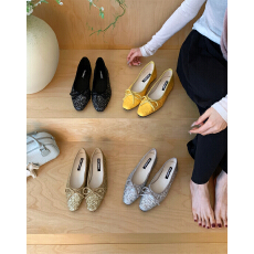 法式小香风平底银色亮片单鞋女春秋季新款仙女温柔配裙子豆豆瓢鞋