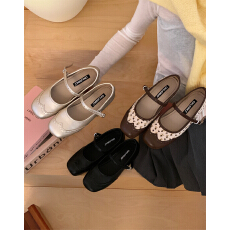 批发2026新款复古法式小皮鞋时尚雕花布洛克可爱甜美配裙子玛丽珍单鞋