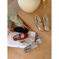 批发法式玛丽珍单鞋女平底2026新款春季浅口一字带配<b class='q'>裙</b>子<b class='q'>芭蕾舞</b>瓢鞋