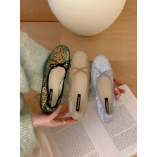 批发平底法式亮片银色单鞋女鞋子2026新款春季百搭配<b class='q'>裙</b>子<b class='q'>芭蕾舞</b>晚晚鞋