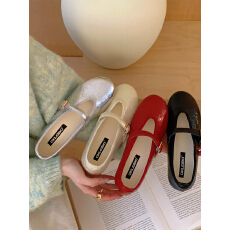 批发法式平底银色玛丽珍单鞋女鞋子2026新款春<b class='q'>秋</b>季配裙子芭蕾舞晚晚鞋