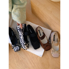 批发<b class='q'>芭蕾舞</b>平底鞋女法式仙女风软底单鞋配<b class='q'>裙</b>子豆豆鞋方头玛丽珍鞋