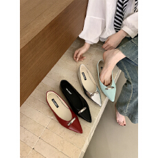 批发浅口单鞋女平底尖头女鞋子平跟漆皮日常百搭四季<b class='q'>秋</b>鞋搭配裙子