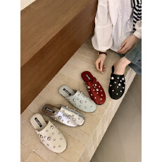 批发2025夏季新款金属铆钉凉鞋托软底舒适穆勒拖懒外穿休闲包头半拖鞋