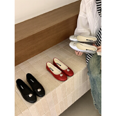 批发法式气质方头浅口平底单鞋2026春<b class='q'>秋</b>新款百搭奶奶鞋上班通勤晚晚鞋