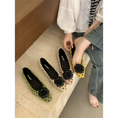 批发轻熟风波点花朵平底鞋女2026新款浅口方头软底<b class='q'>百搭</b>单鞋不累脚