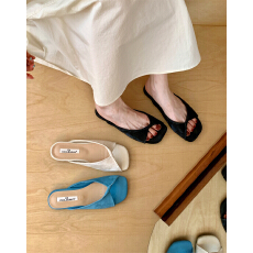 批发小众拖鞋女夏外穿新款<b class='q'>韩版</b>法式复古仙女风度假软平底海边沙滩凉拖